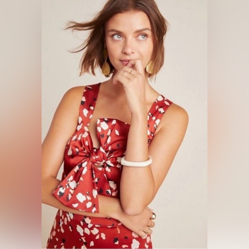 Adelyn Rae Red and White Floral Sleeveless Blouse